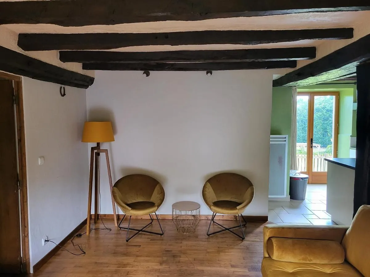 Holiday home Gites Les Tillets -Noyer Montet-et-Bouxal